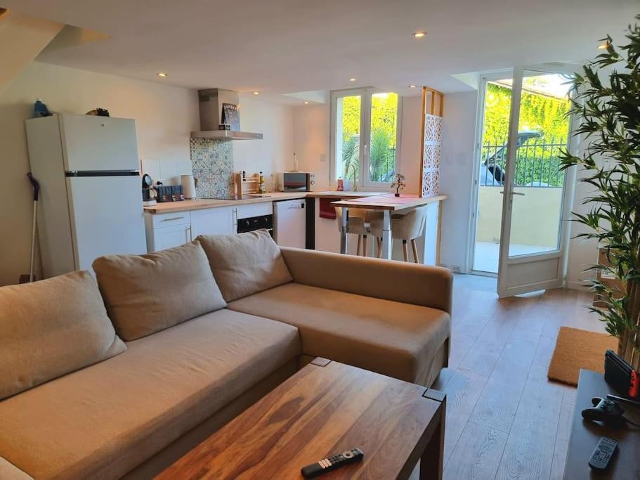 Le Quatorze Apartment Menesplet Luaran gambar